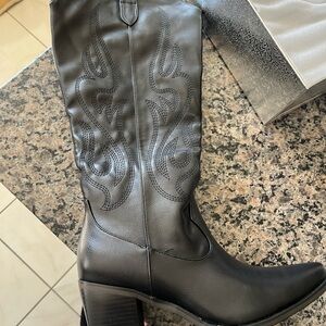 Black Leather Western Boots